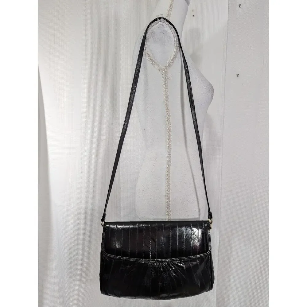 VINTAGE BLACK EEL! GORGEOUS SUEDE LEATHER LINED SHOULDER BAG, PURSE, LIKE NEW!
